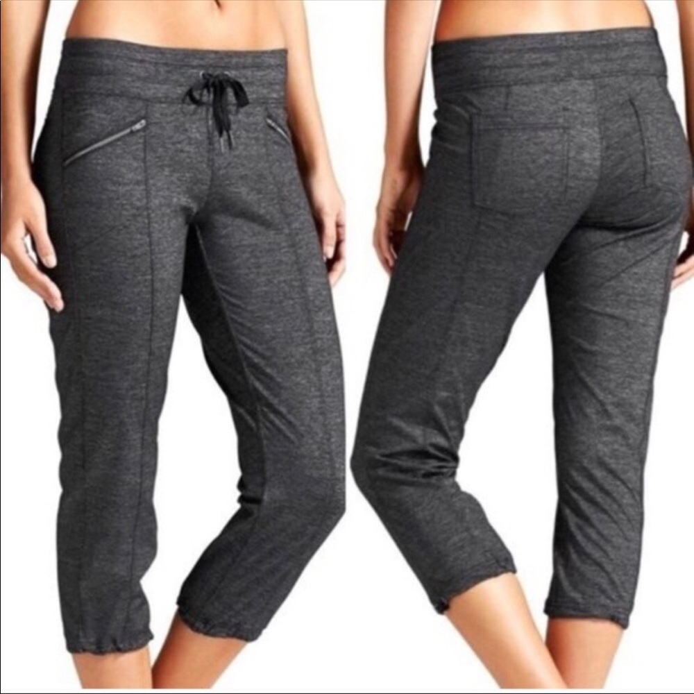 Athleta Quest Metro Slouch Capri Jogger Pants